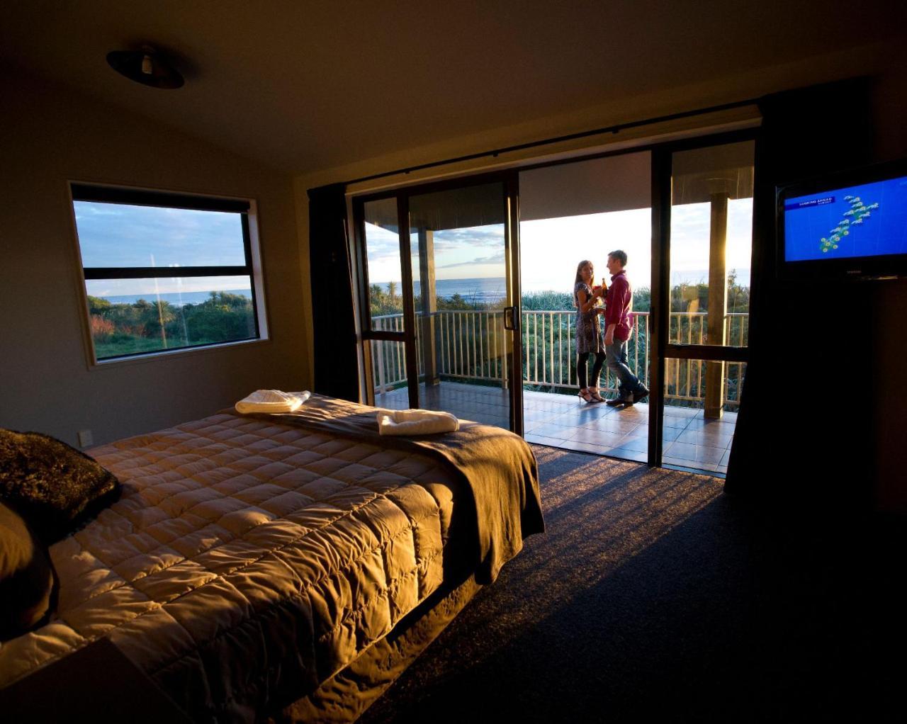 Greymouth Seaside Top 10 Holiday Park Habitación foto